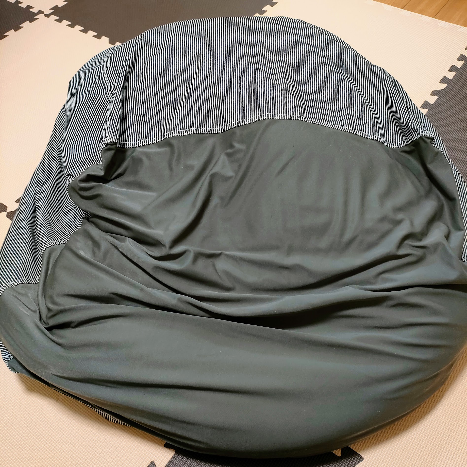 無印良品の体にフィットするソファに補充クッションを入れる前